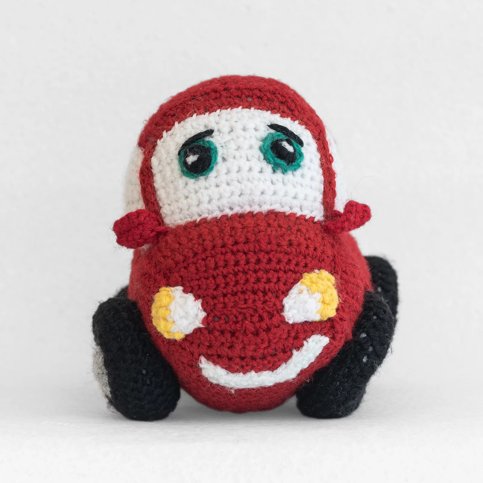 Toy stuffed crochet car